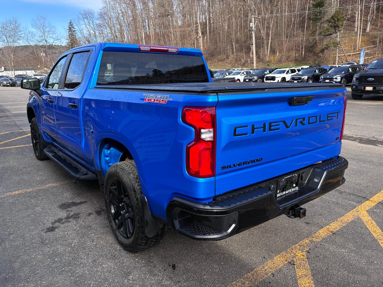 Chevrolet Silverado 1500 4WD Crew Cab 147" Custom Trail Boss 2025