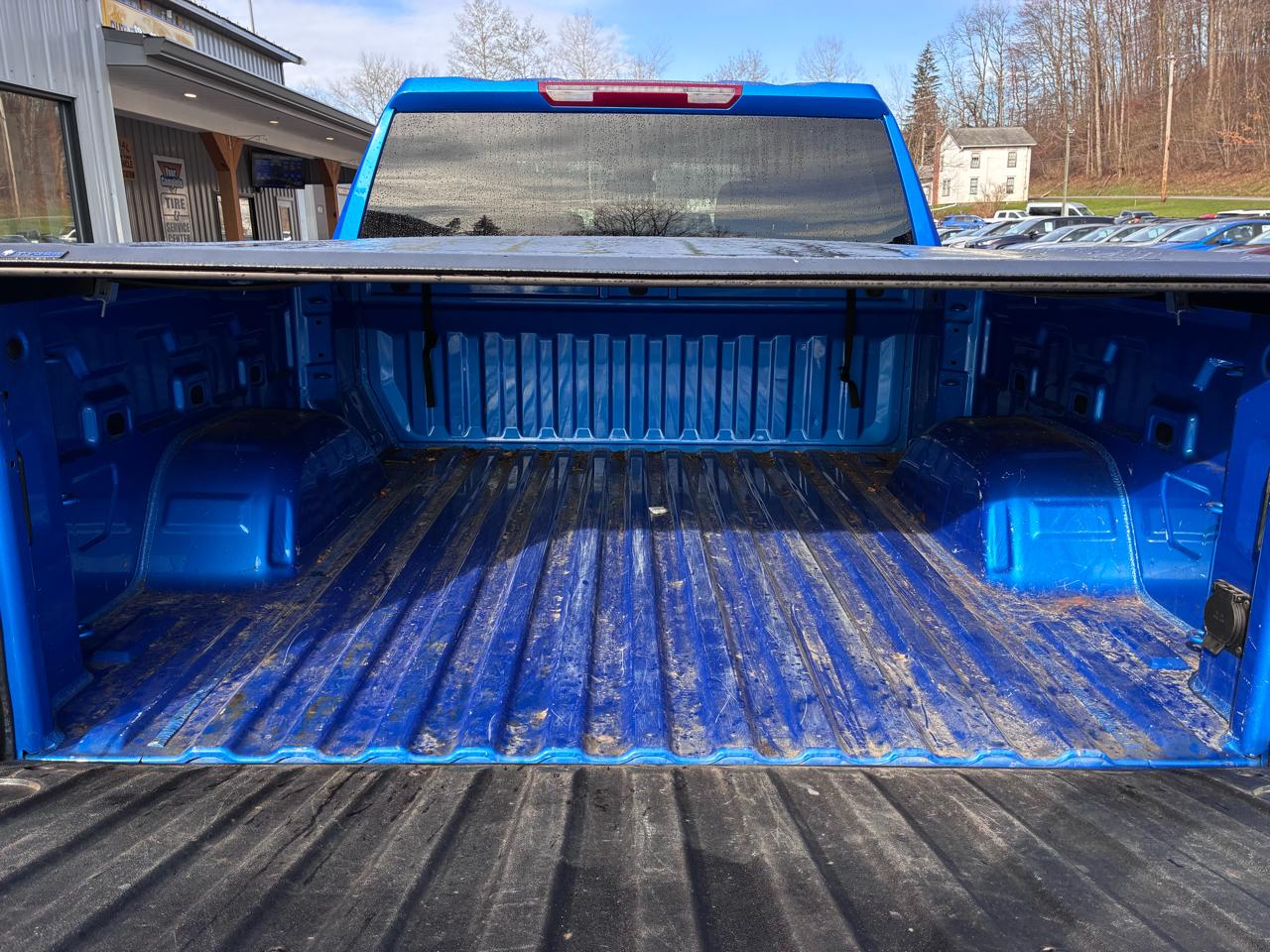 Chevrolet Silverado 1500 4WD Crew Cab 147" Custom Trail Boss 2025