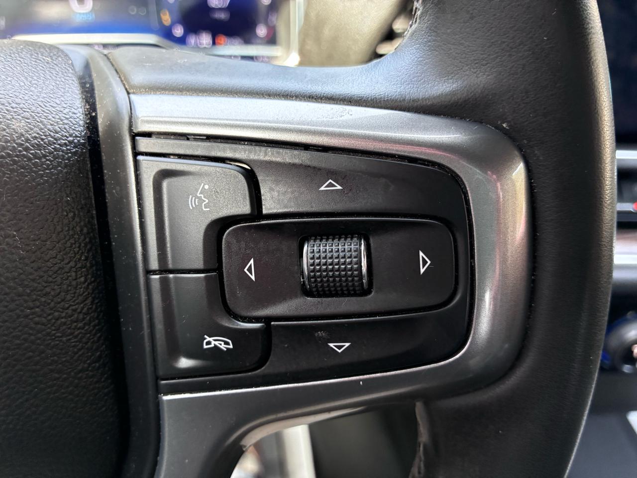 Chevrolet Silverado 1500 4WD Crew Cab 147" Custom Trail Boss 2025