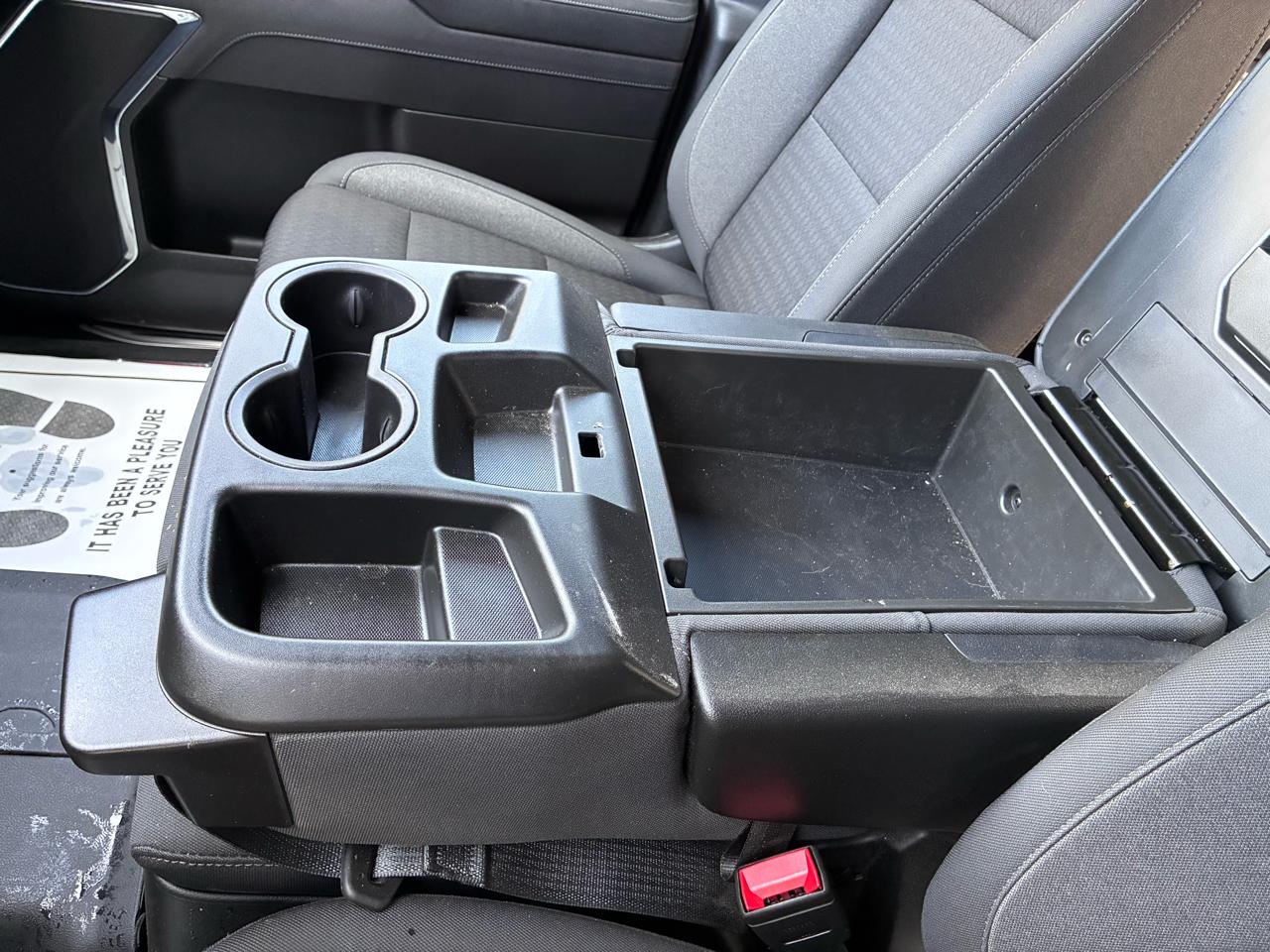 Chevrolet Silverado 1500 4WD Crew Cab 147" Custom Trail Boss 2025