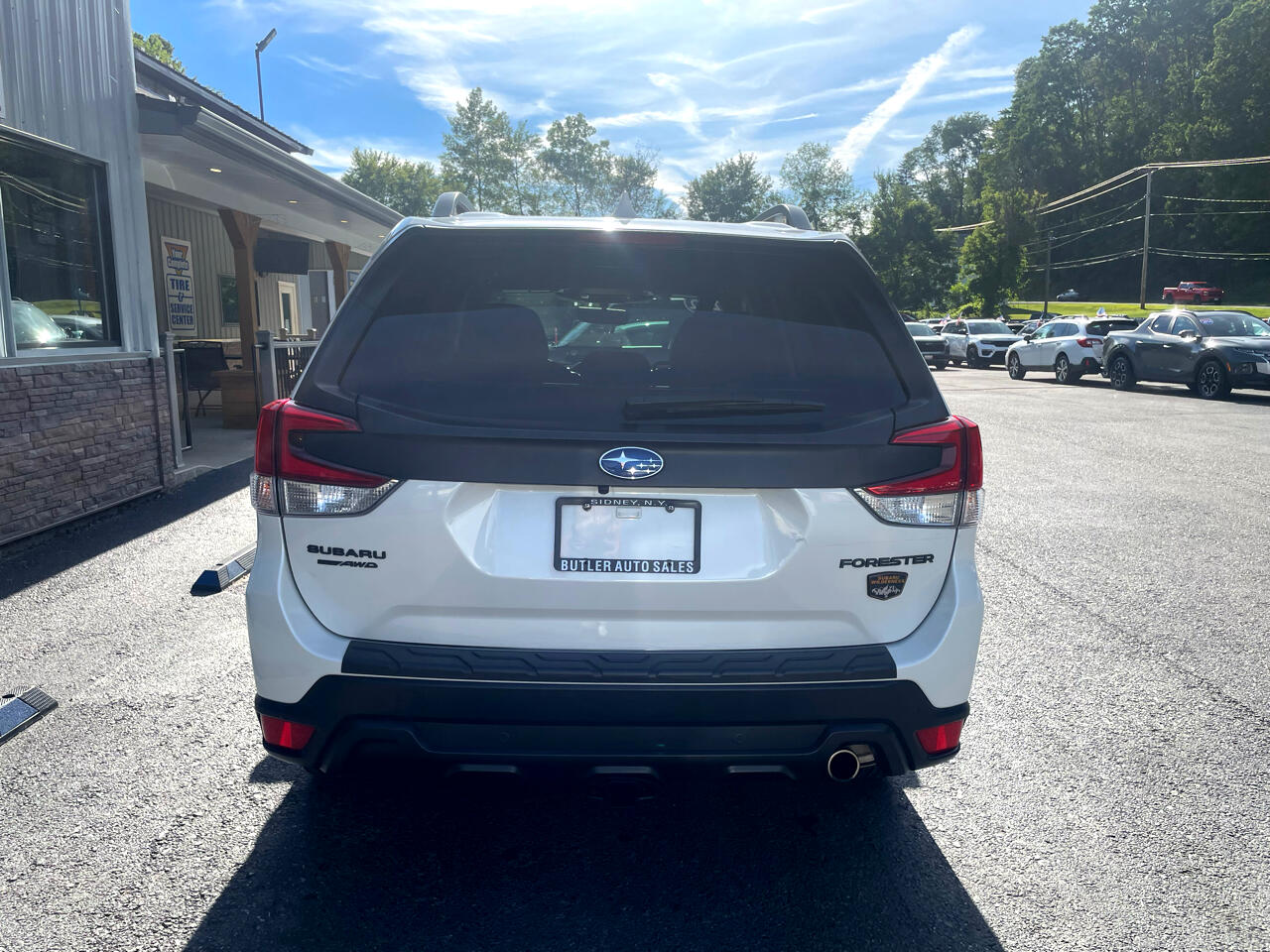 2022 Subaru Forester Sport photo 2