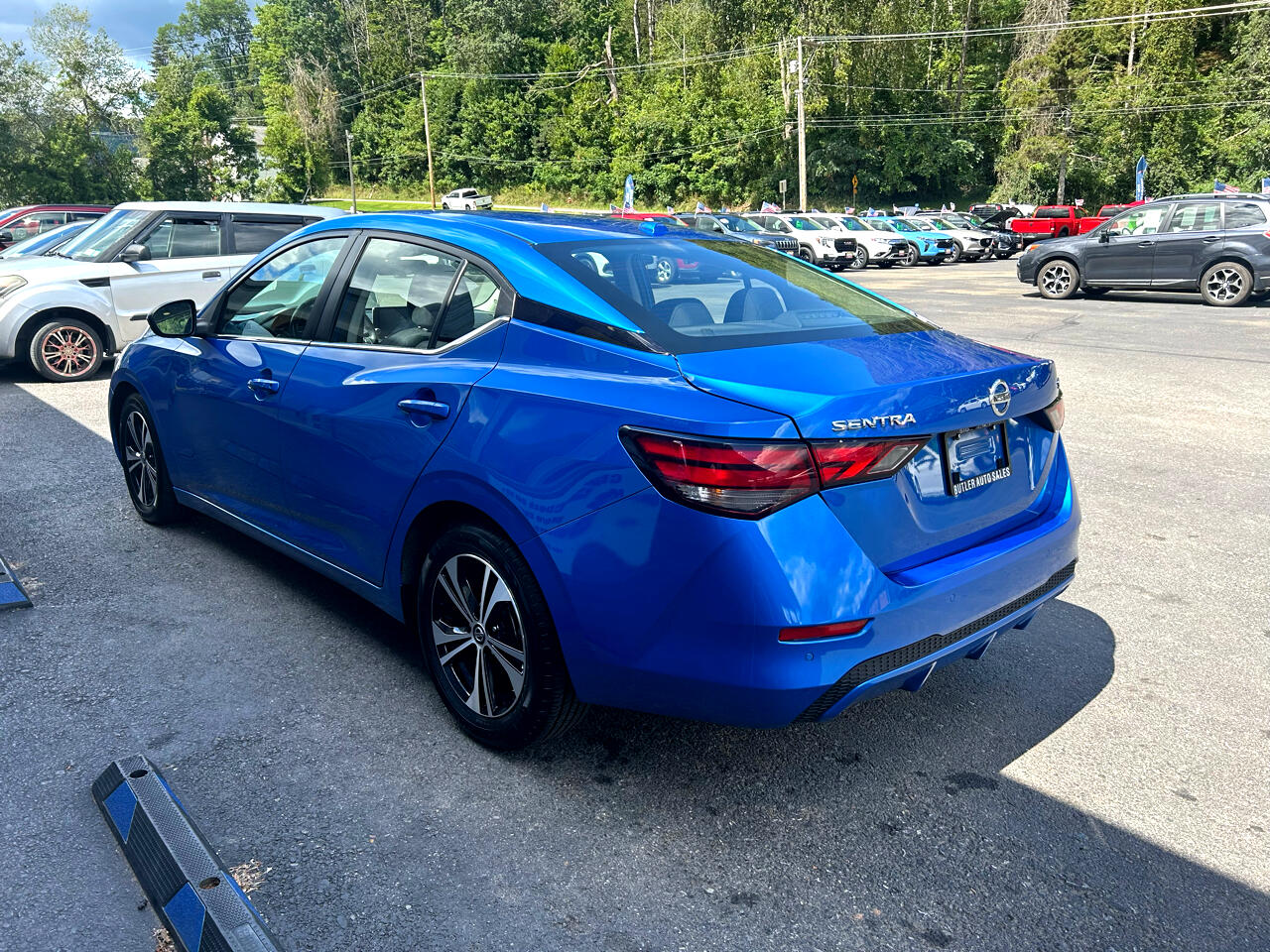2022 Nissan Sentra SV photo 4