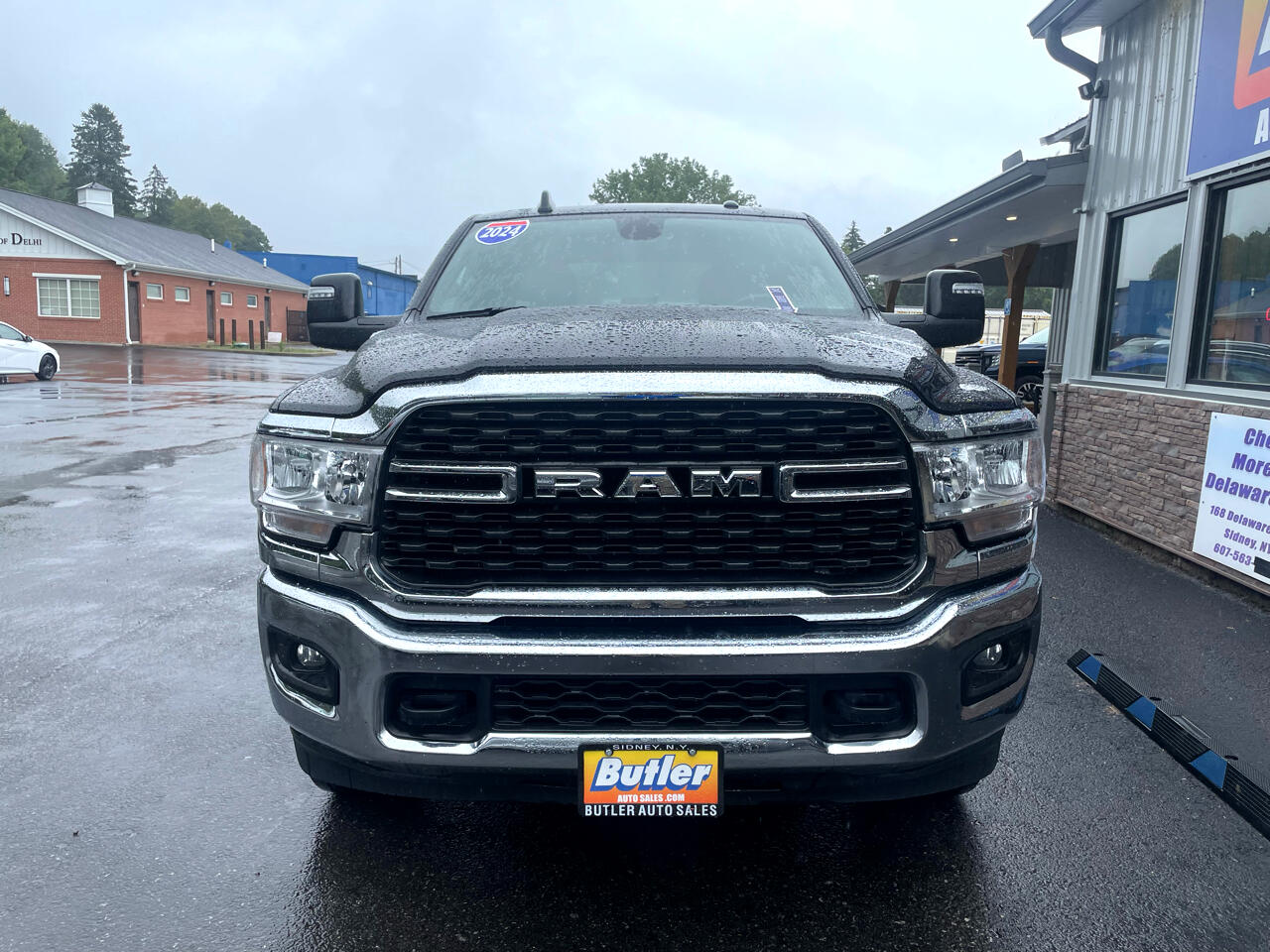 2024 Ram 2500 Tradesman photo 2