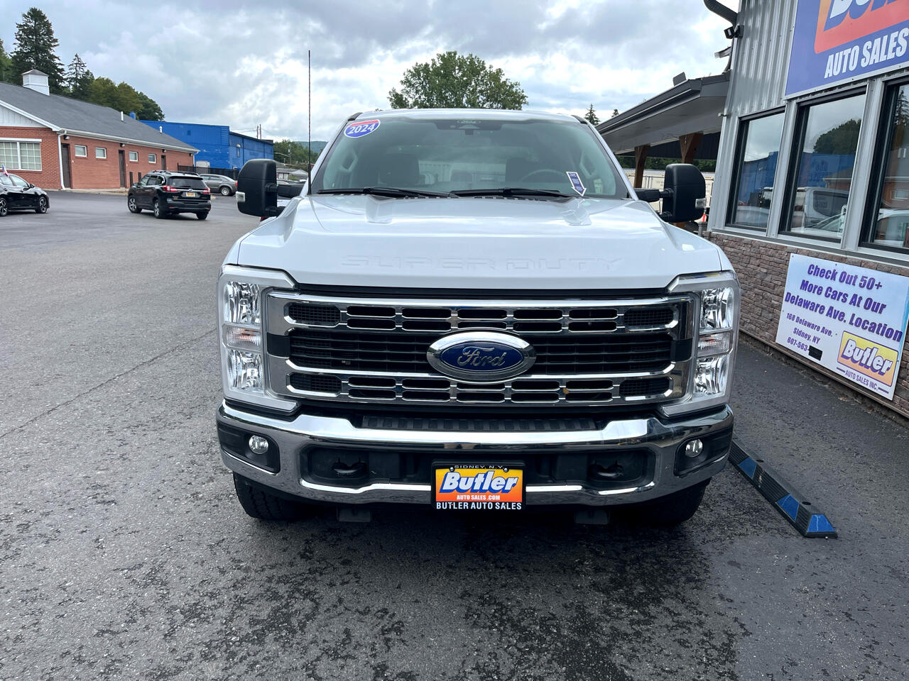 2024 Ford F-250 XLT photo 3