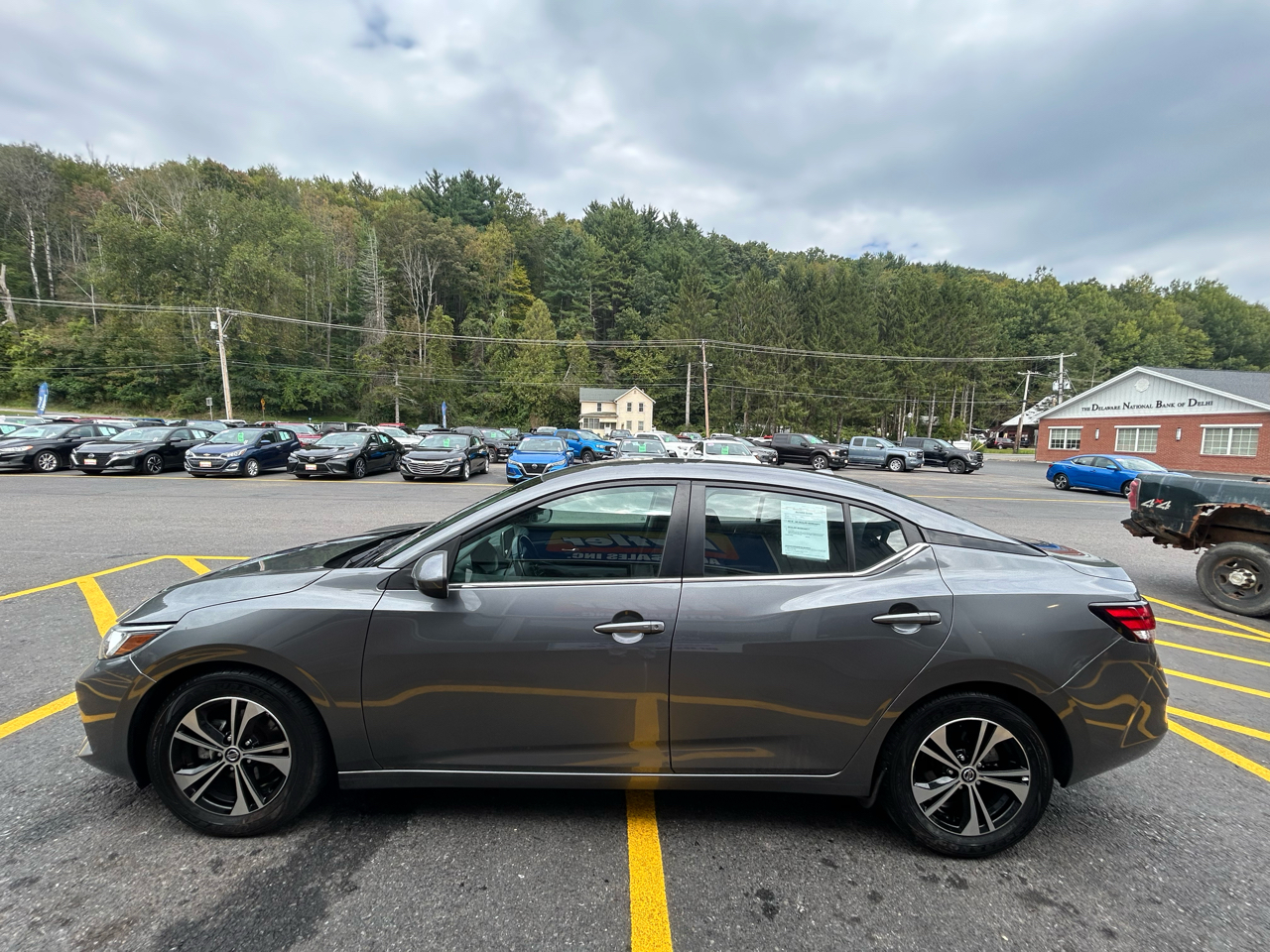 2022 Nissan Sentra SV photo 4