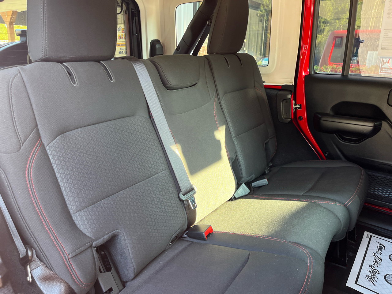2020 Jeep Wrangler Unlimited Rubicon photo 3