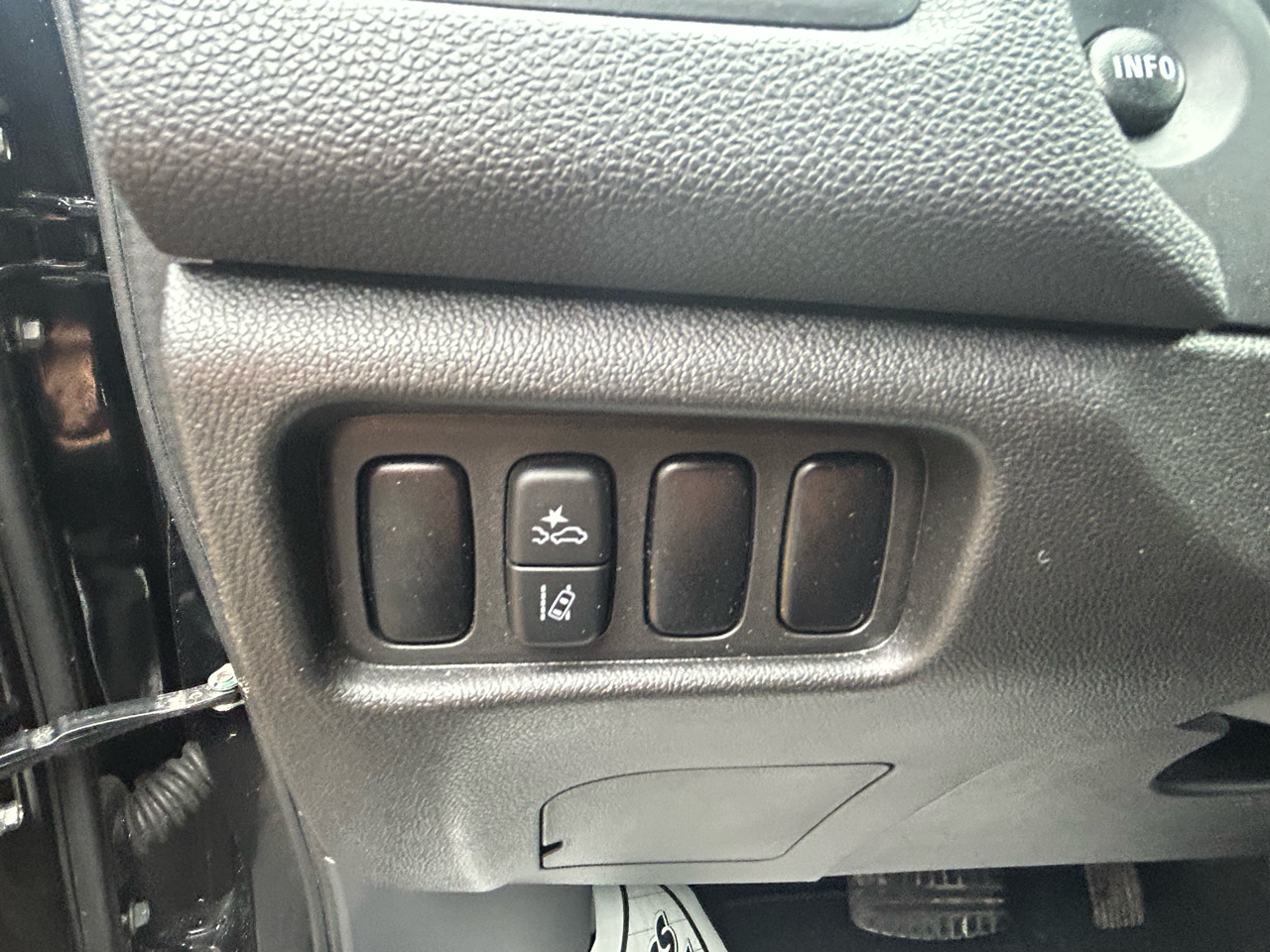 2024 Mitsubishi Outlander Sport ES photo 10