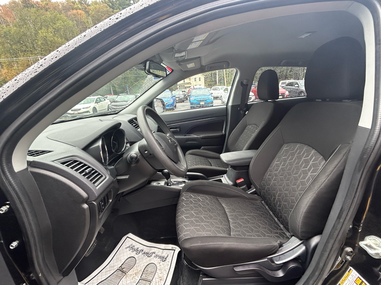 2024 Mitsubishi Outlander Sport ES photo 11