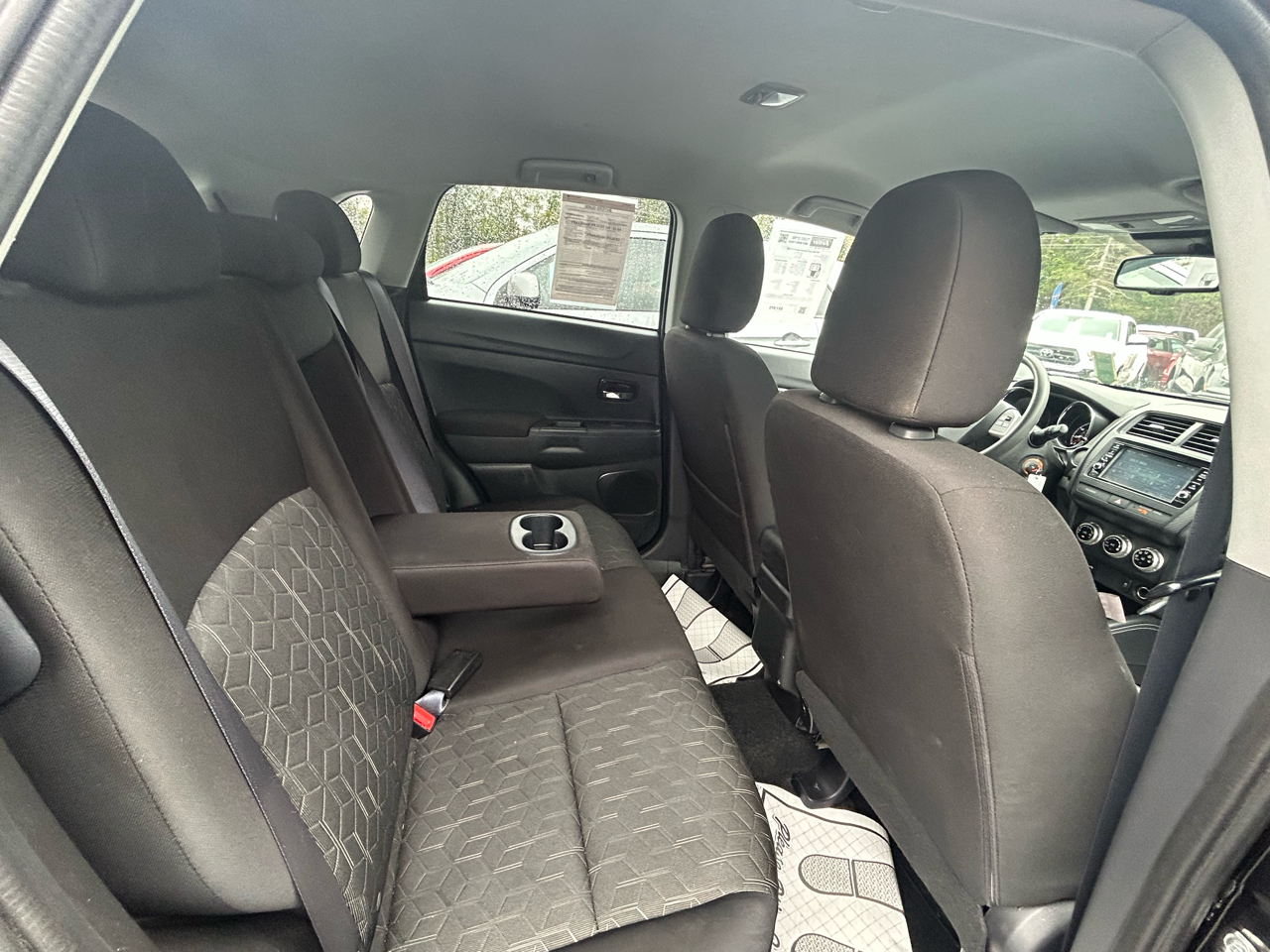 2024 Mitsubishi Outlander Sport ES photo 20