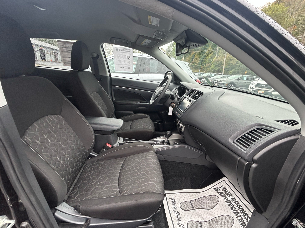 2024 Mitsubishi Outlander Sport ES photo 22