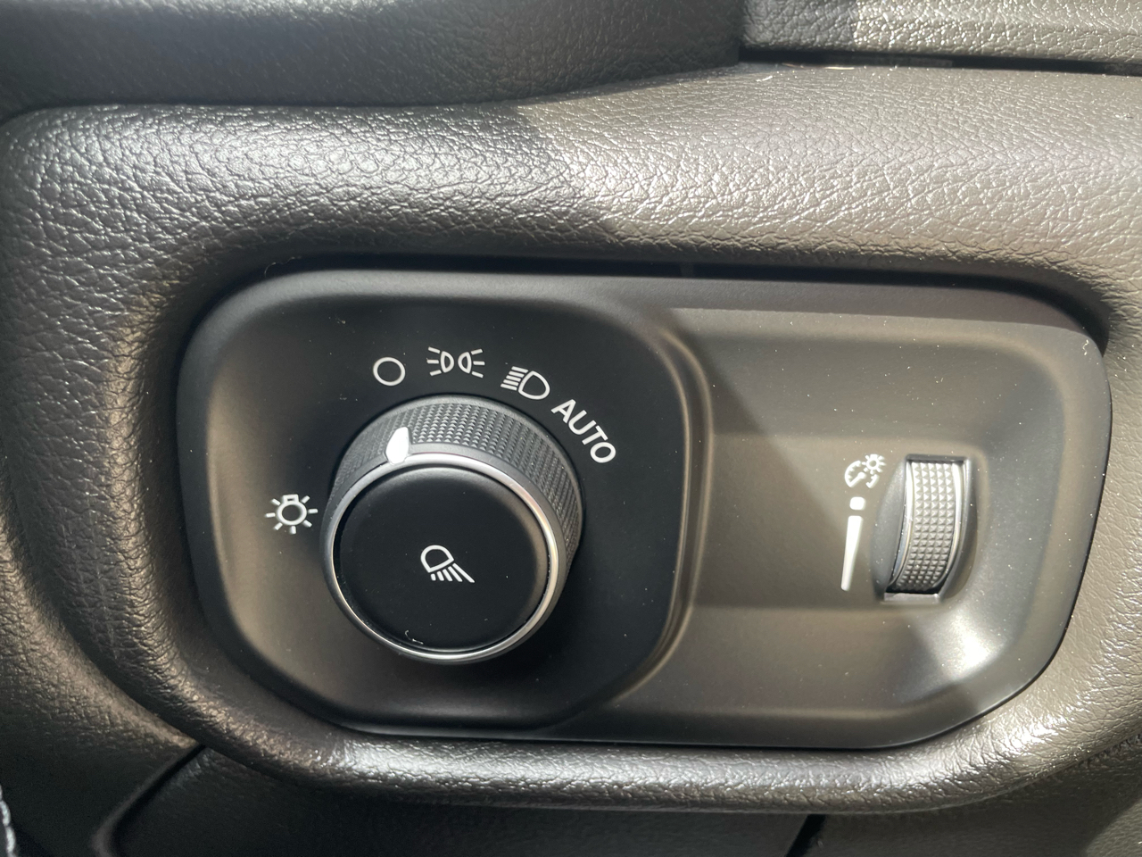 2021 Ram 2500 Tradesman photo 11