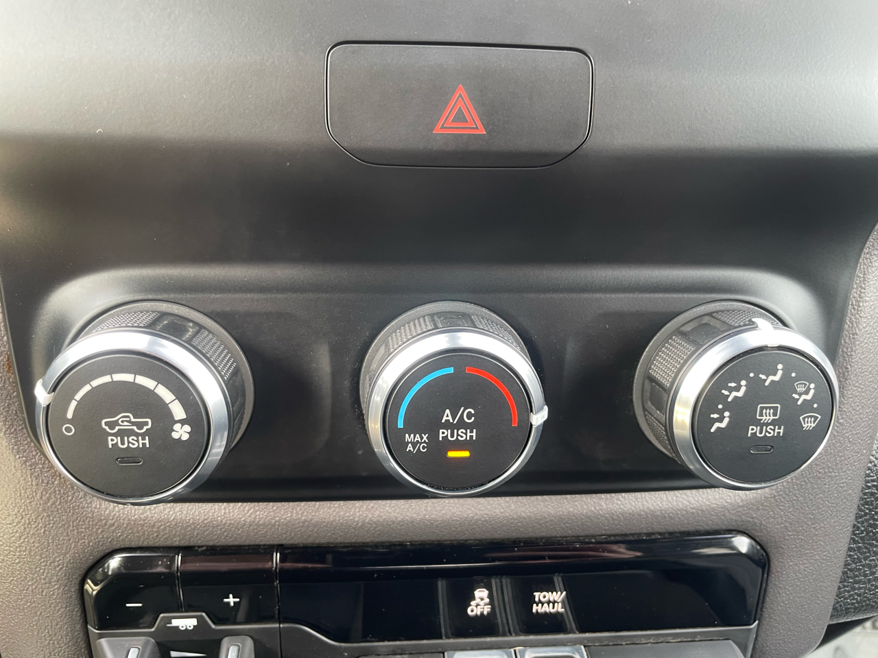 2021 Ram 2500 Tradesman photo 16