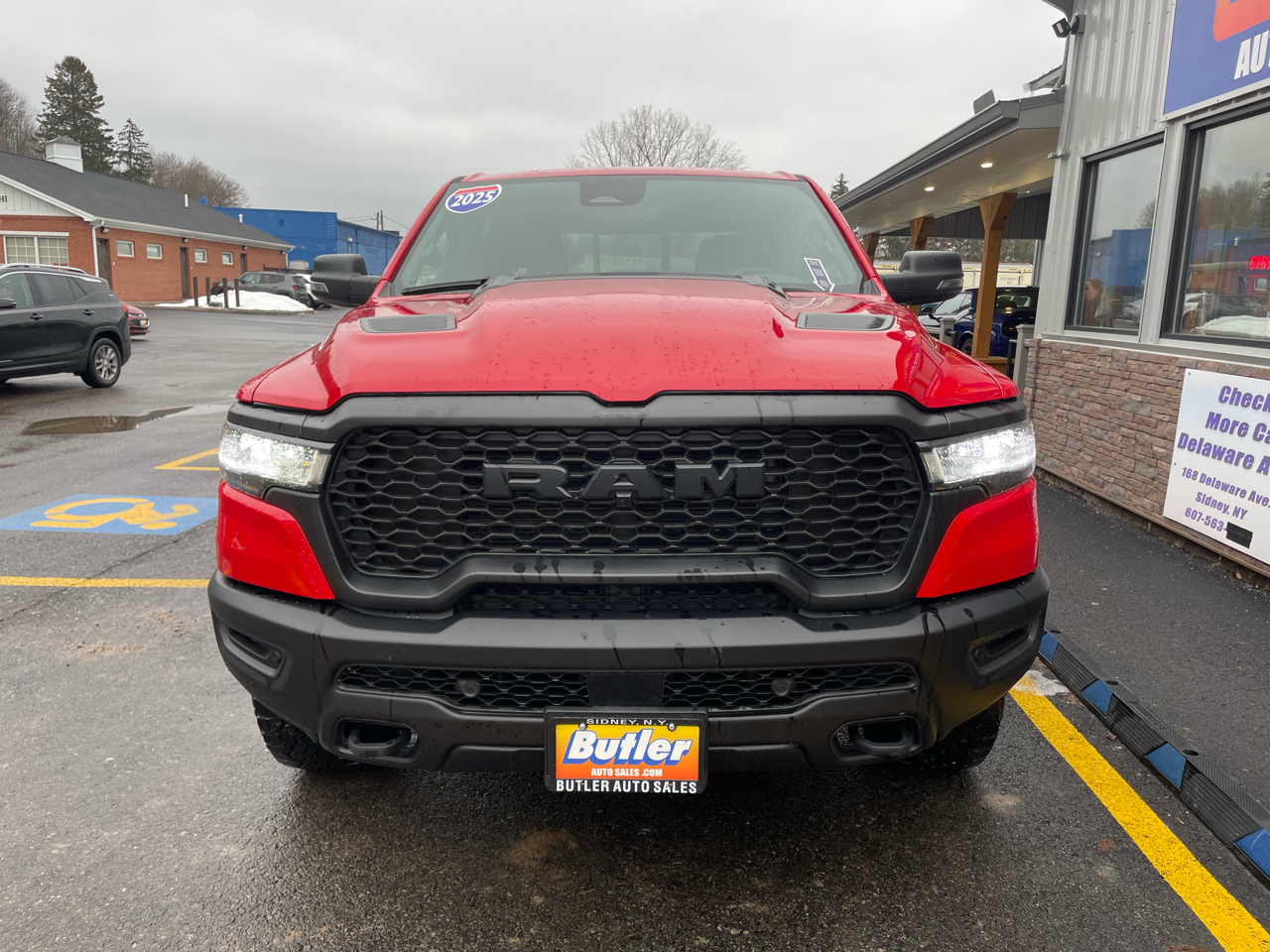 RAM 1500 Rebel Crew Cab SB 4WD 2025