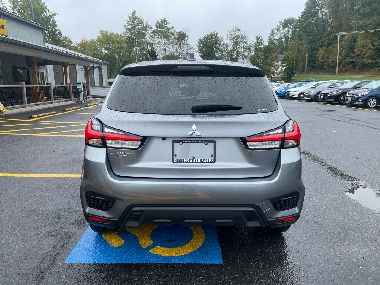 2024 Mitsubishi Outlander Sport ES photo 3