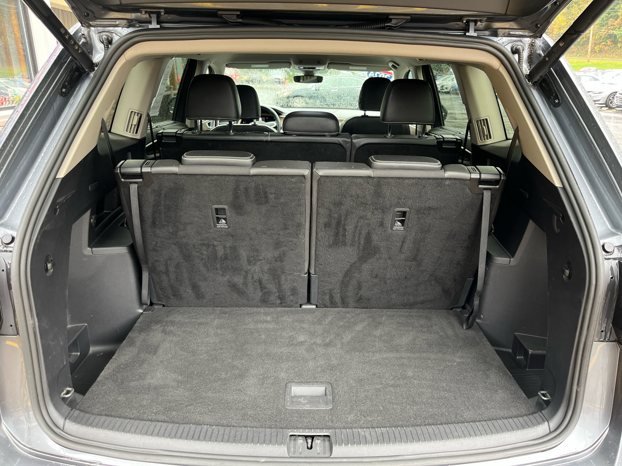 2024 Volkswagen Atlas SE Technology photo 4