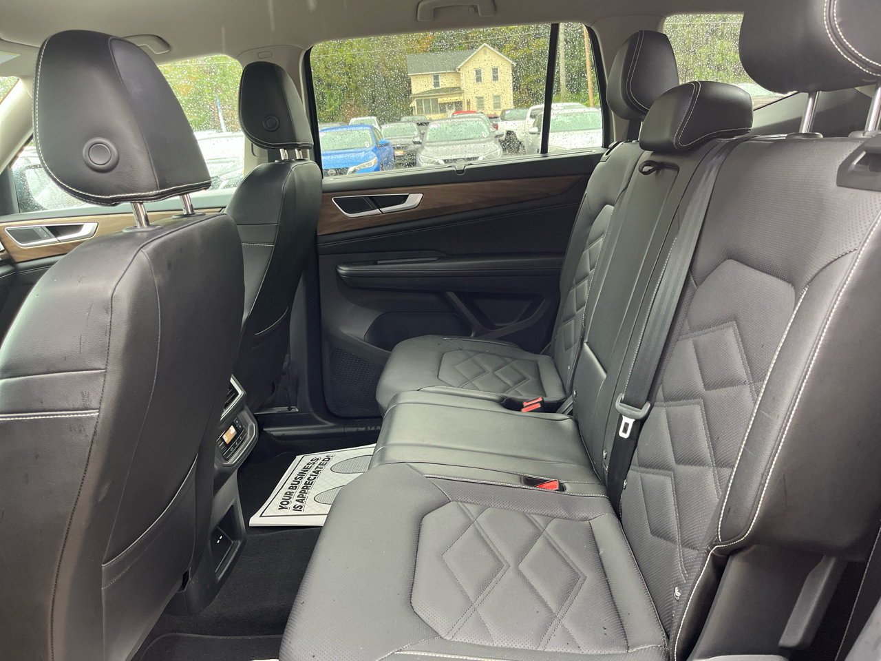 2024 Volkswagen Atlas SE Technology photo 6