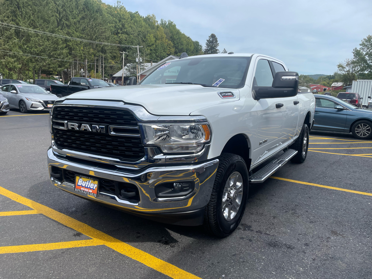 2024 Ram 2500 Tradesman photo 4