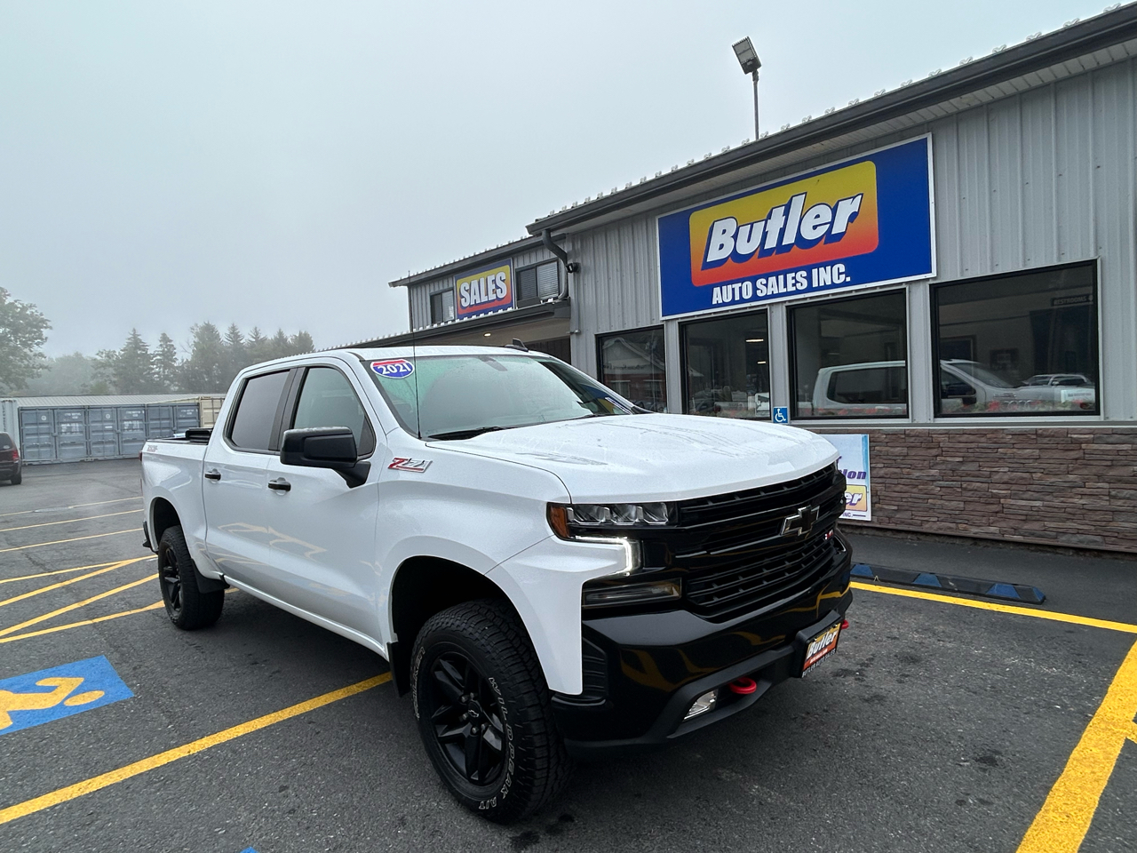 2021 Chevrolet Silverado 1500 LT Trail Boss photo 2