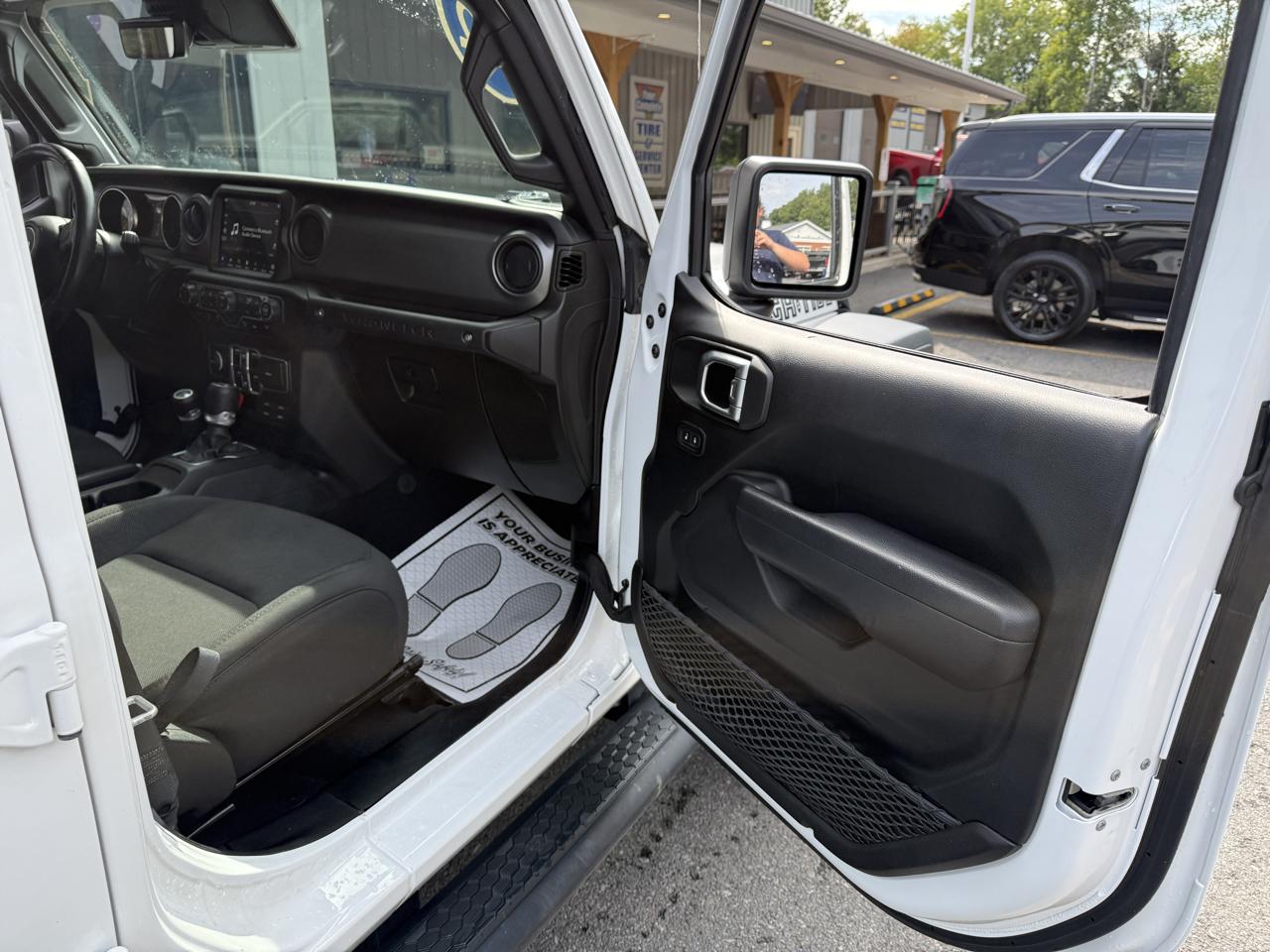 Jeep Wrangler Unlimited Sport 2022