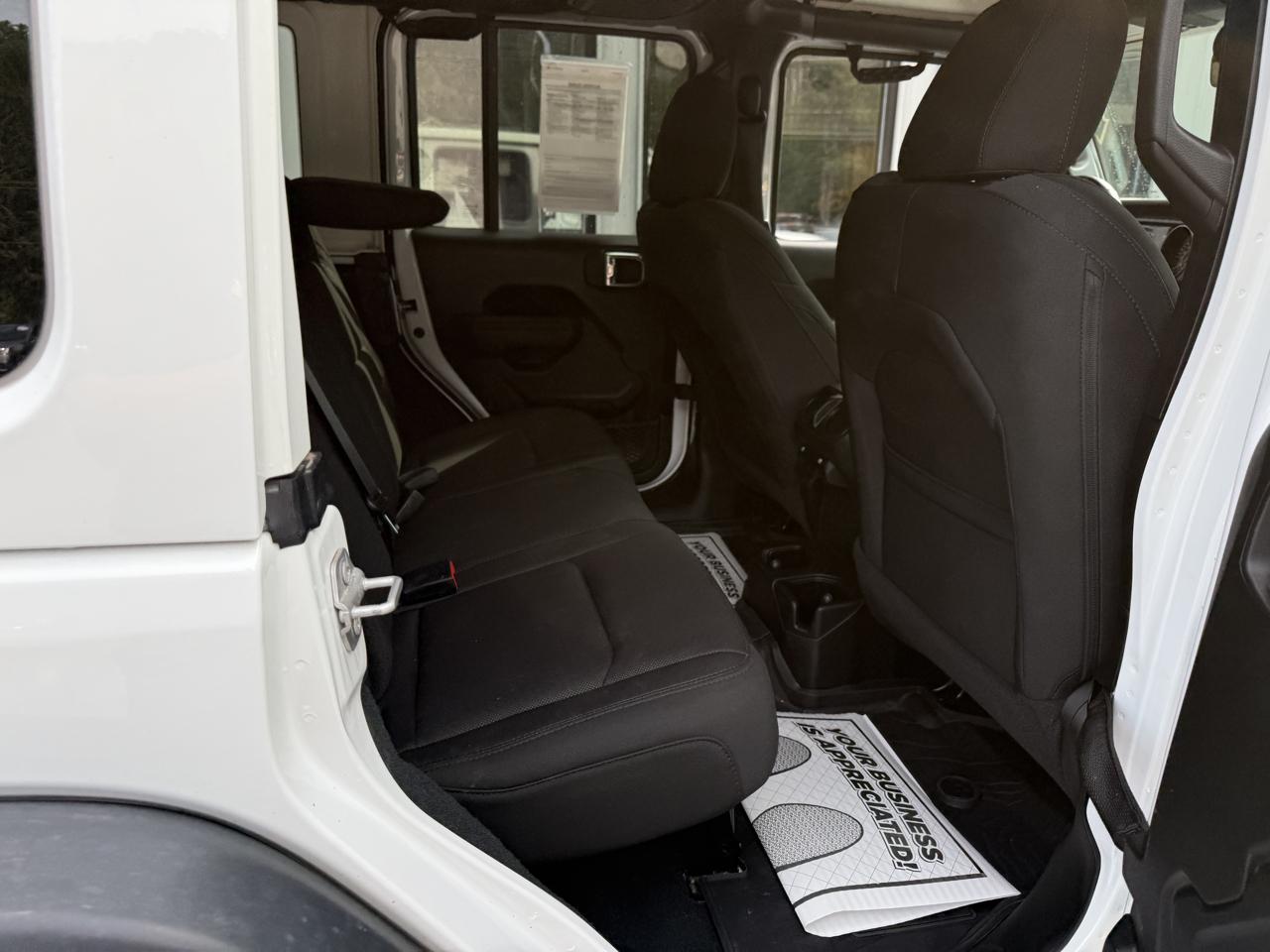 Jeep Wrangler Unlimited Sport 2022