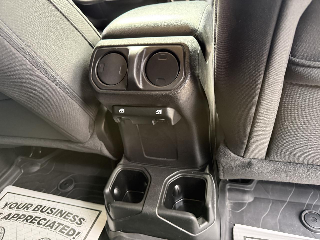 Jeep Wrangler Unlimited Sport 2022