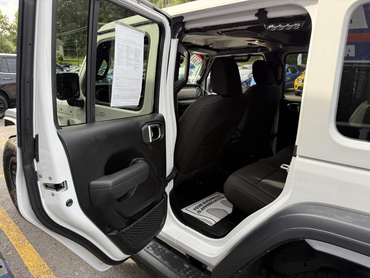 Jeep Wrangler Unlimited Sport 2022