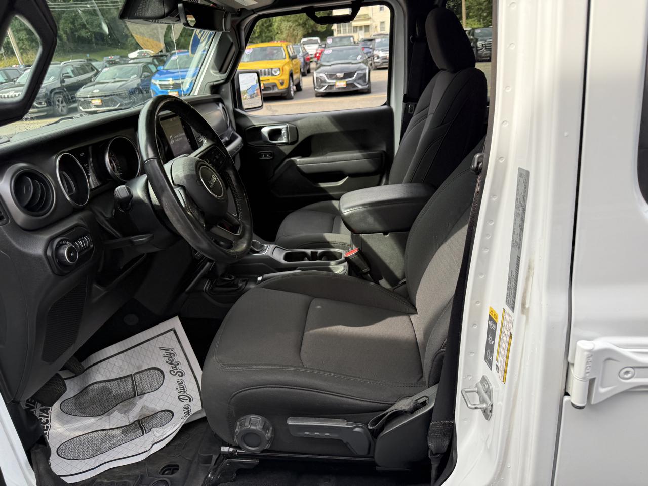 Jeep Wrangler Unlimited Sport 2022