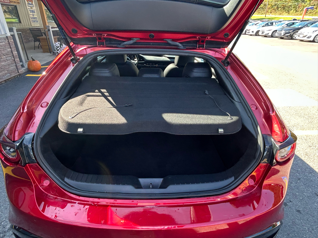 2021 Mazda Mazda3 Premium Hatchback photo 4