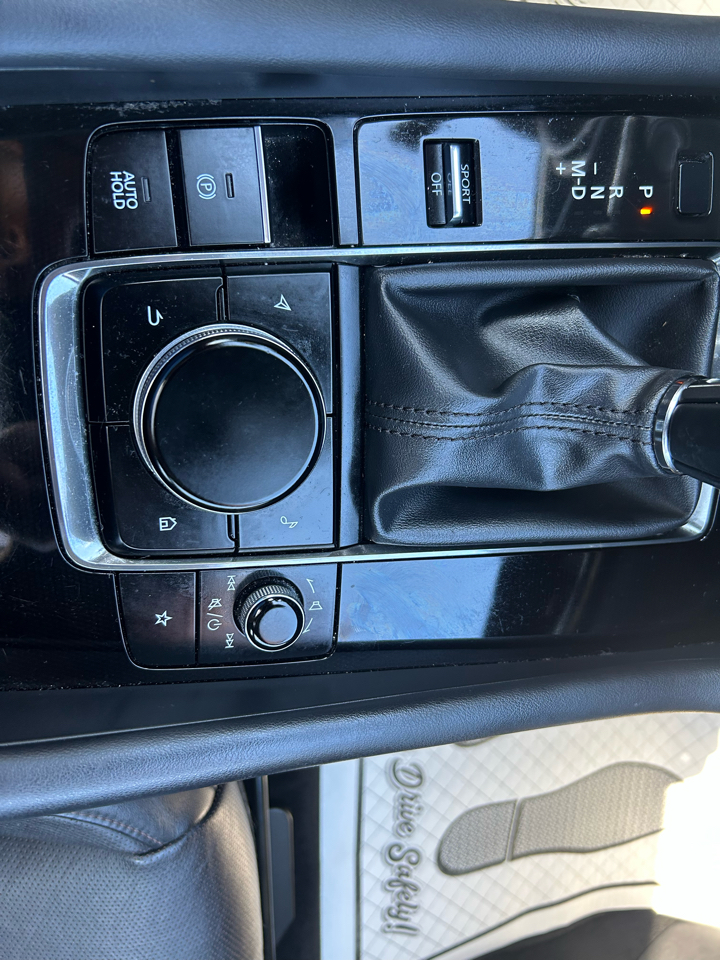 2021 Mazda Mazda3 Premium Hatchback photo 13