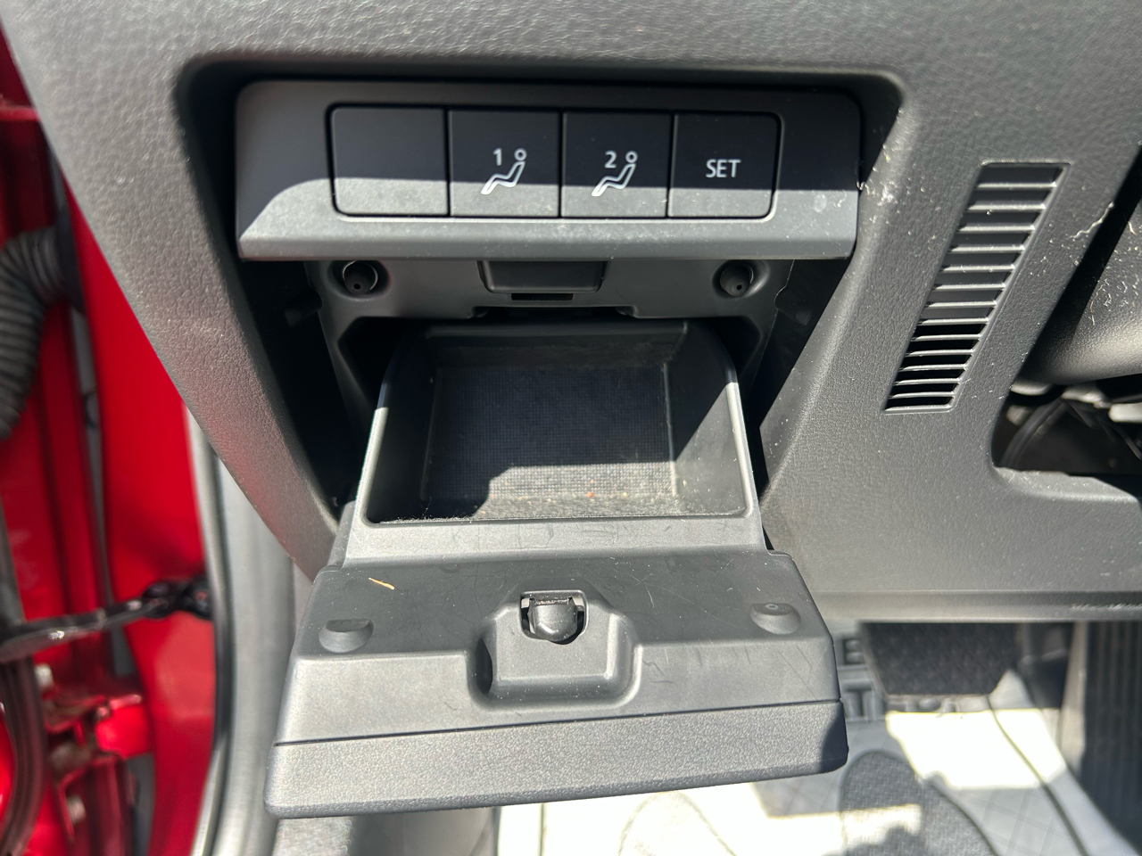 2021 Mazda Mazda3 Premium Hatchback photo 18