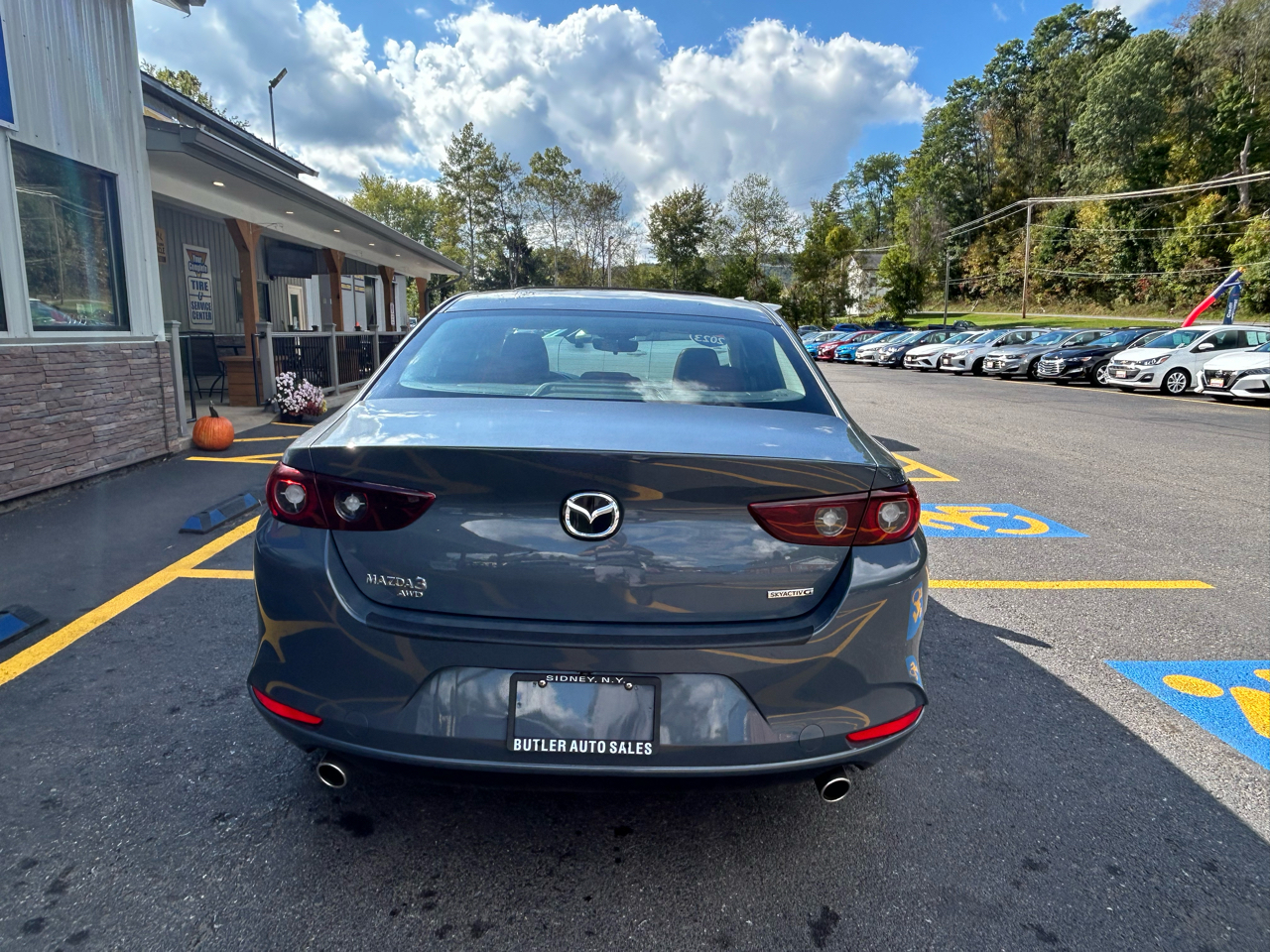 2023 Mazda Mazda3 Preferred photo 5