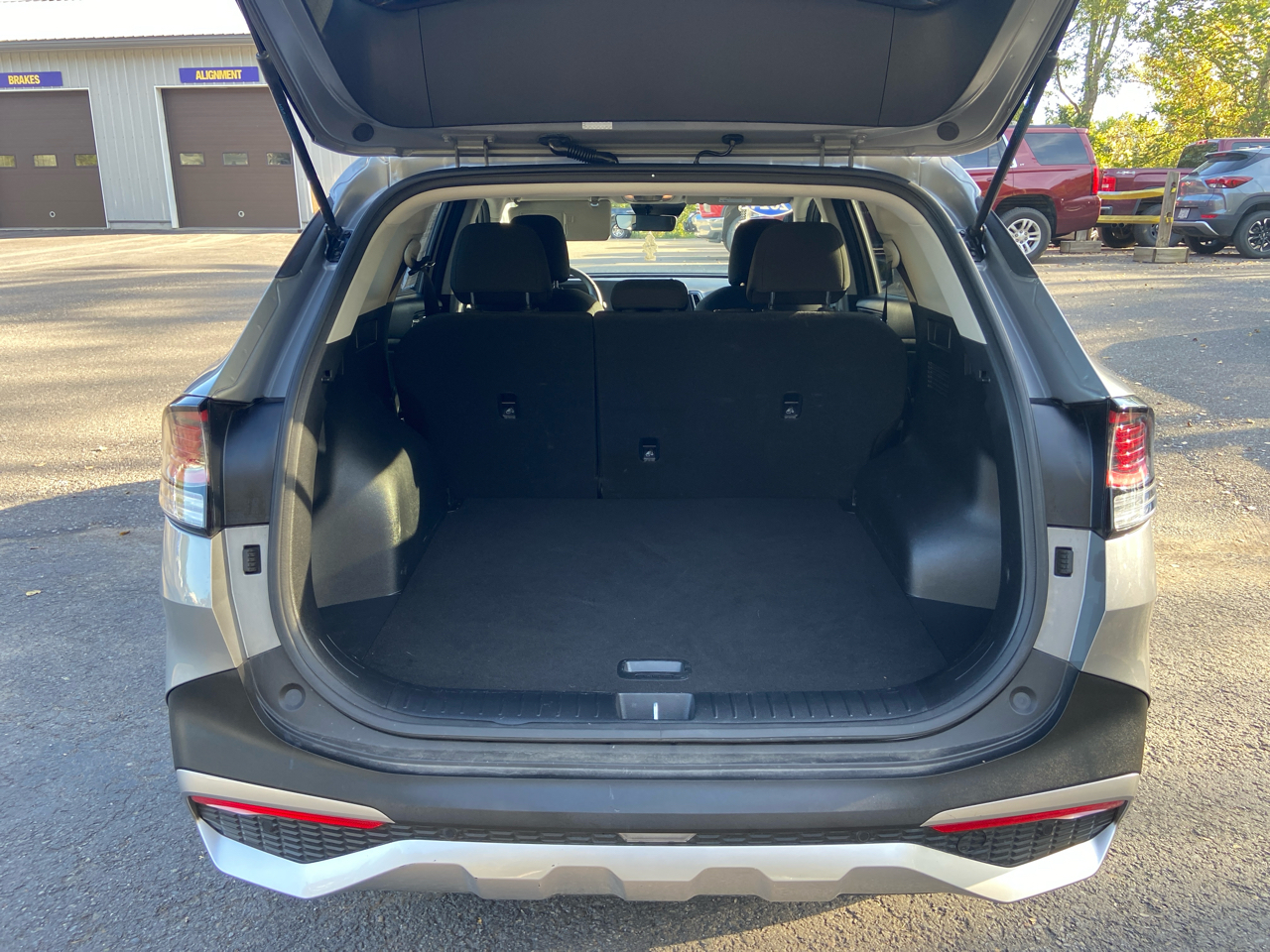 2024 Kia Sportage LX photo 3