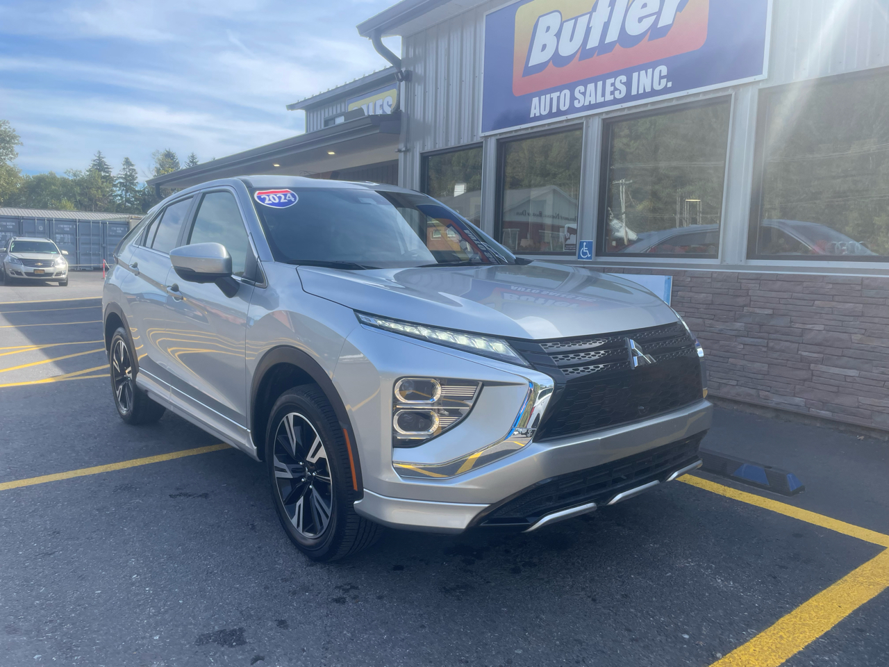 2024 Mitsubishi Eclipse Cross SE photo 2