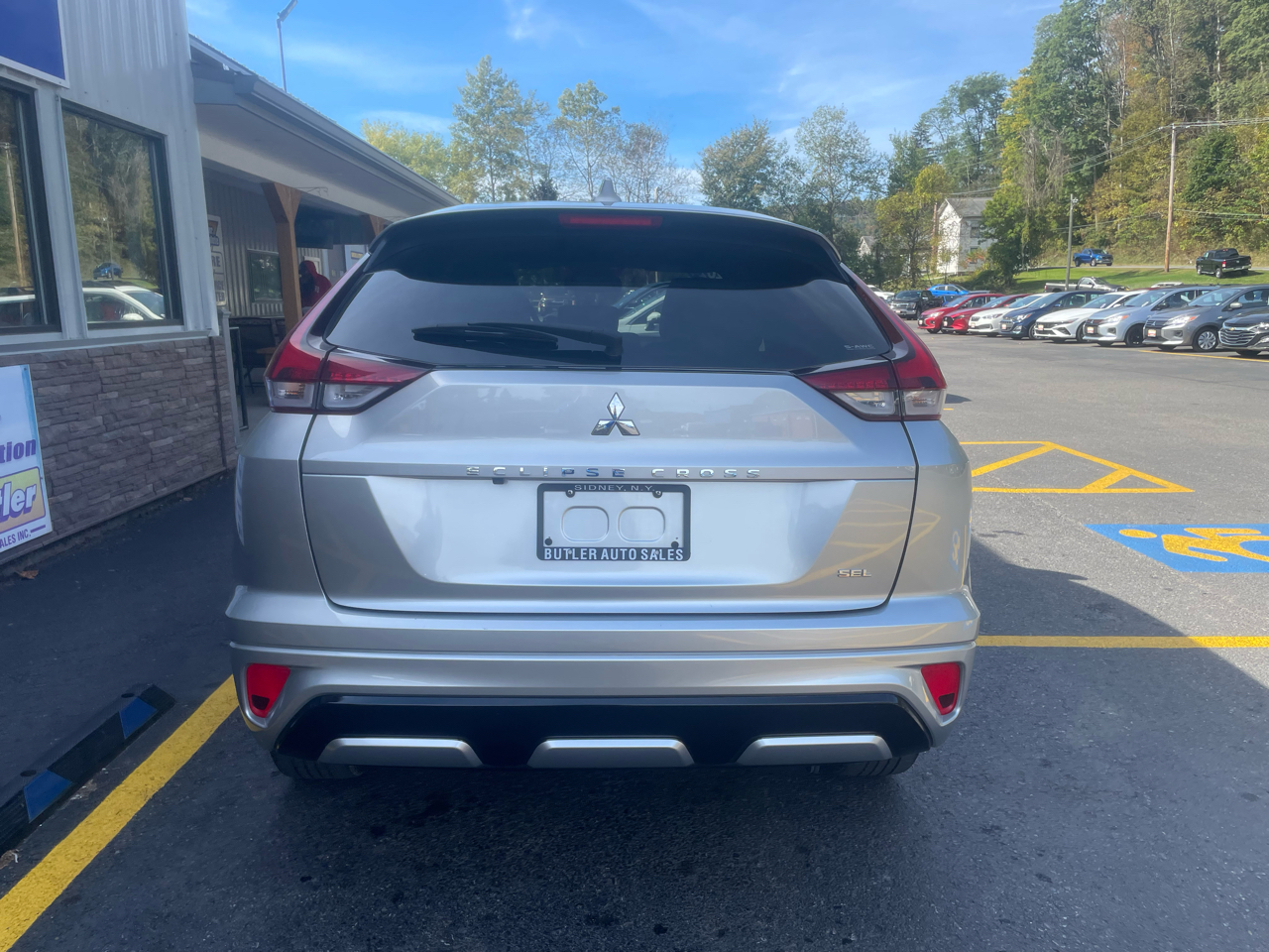 2024 Mitsubishi Eclipse Cross SE photo 6