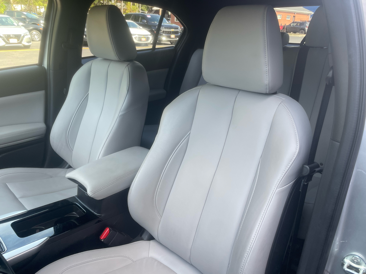 2024 Mitsubishi Eclipse Cross SE photo 8