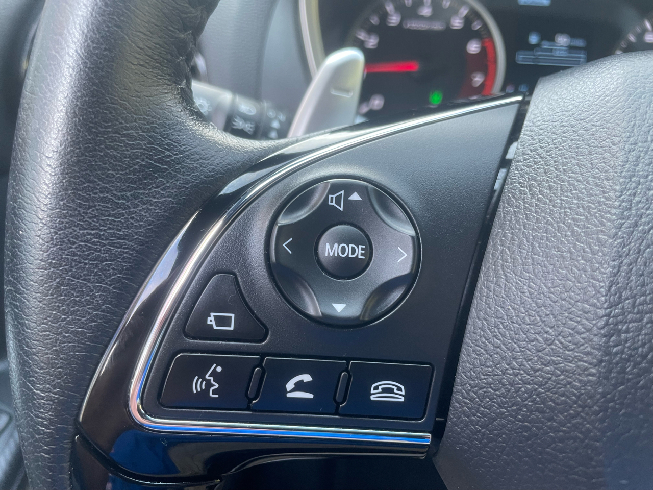2024 Mitsubishi Eclipse Cross SE photo 12