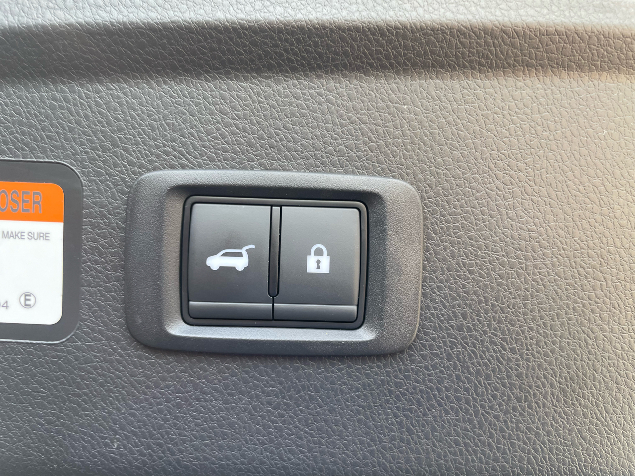 2024 Mitsubishi Eclipse Cross SE photo 24