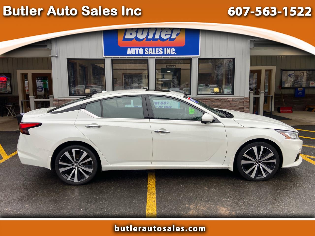 2021 Nissan Altima Platinum's photo