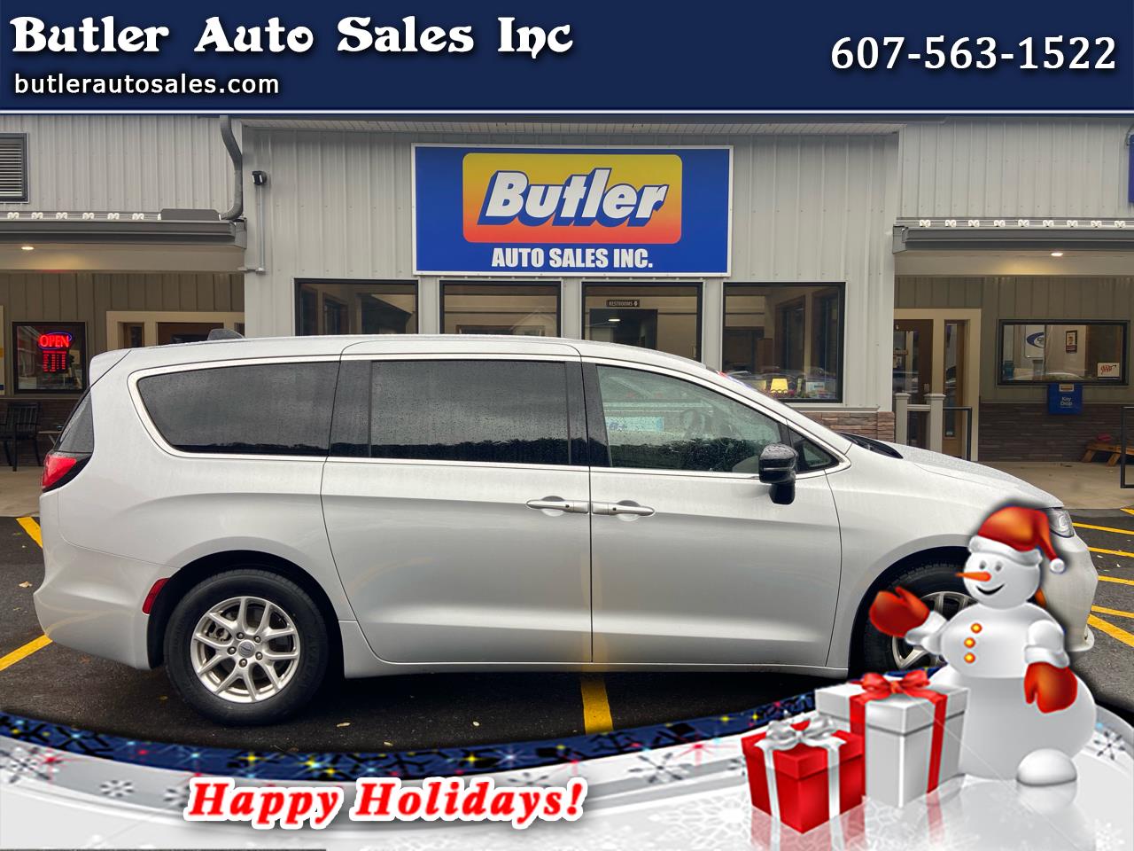 2024 Chrysler Pacifica Touring L's photo