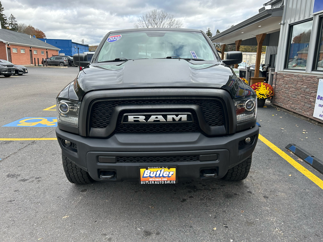 RAM 1500 SLT Quad Cab 4WD 2020 RAM 1500 SLT Quad Cab 4WD 2020