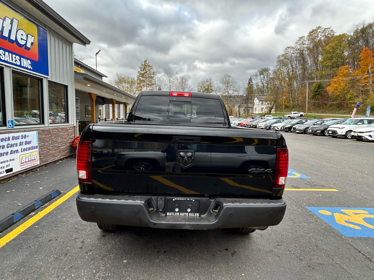 RAM 1500 SLT Quad Cab 4WD 2020 RAM 1500 SLT Quad Cab 4WD 2020