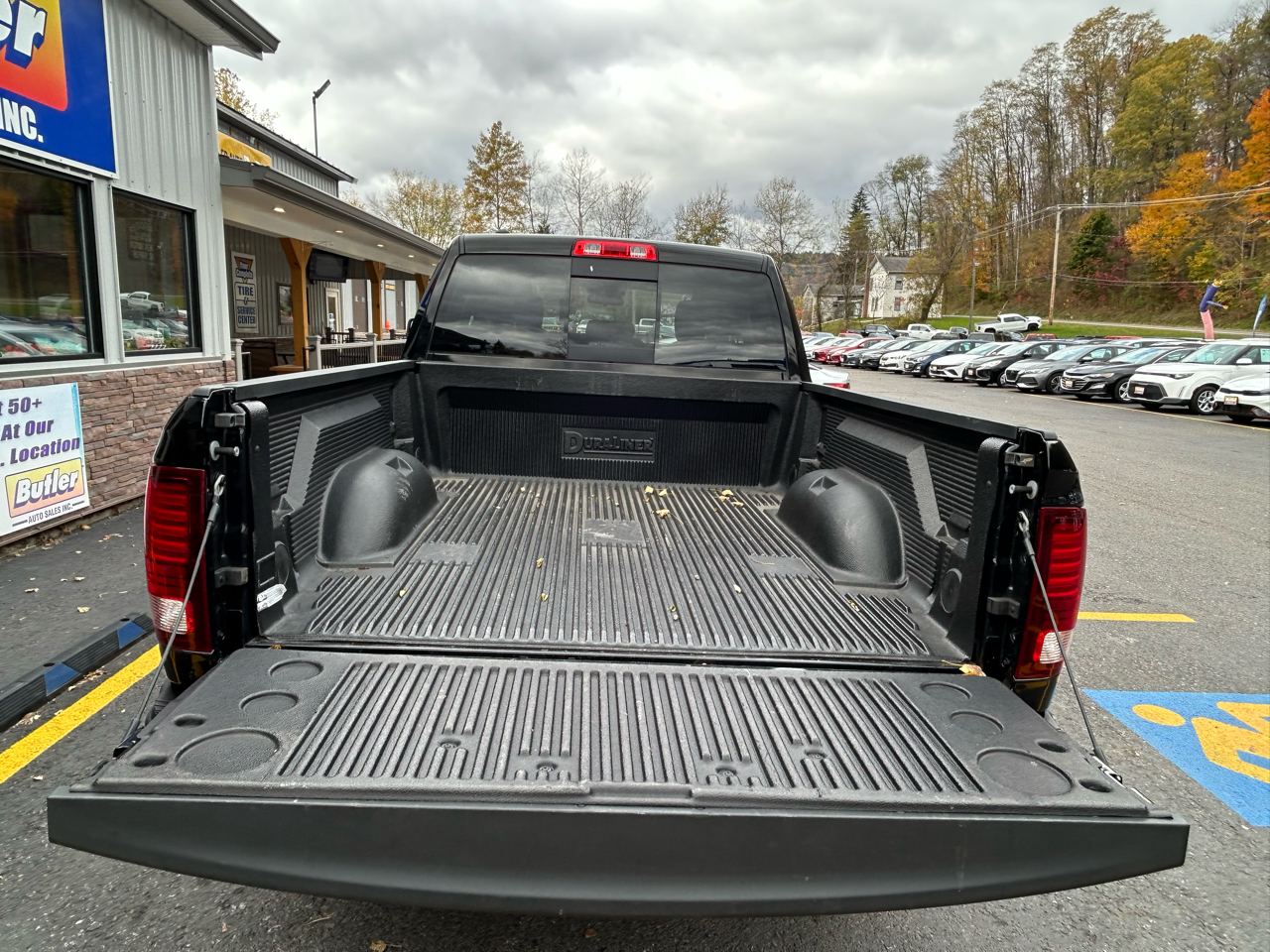 RAM 1500 SLT Quad Cab 4WD 2020 RAM 1500 SLT Quad Cab 4WD 2020