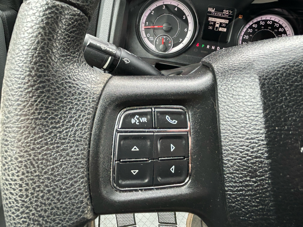 RAM 1500 SLT Quad Cab 4WD 2020 RAM 1500 SLT Quad Cab 4WD 2020