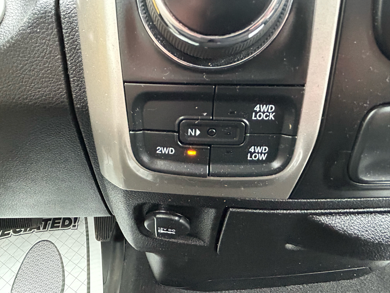 RAM 1500 SLT Quad Cab 4WD 2020 RAM 1500 SLT Quad Cab 4WD 2020