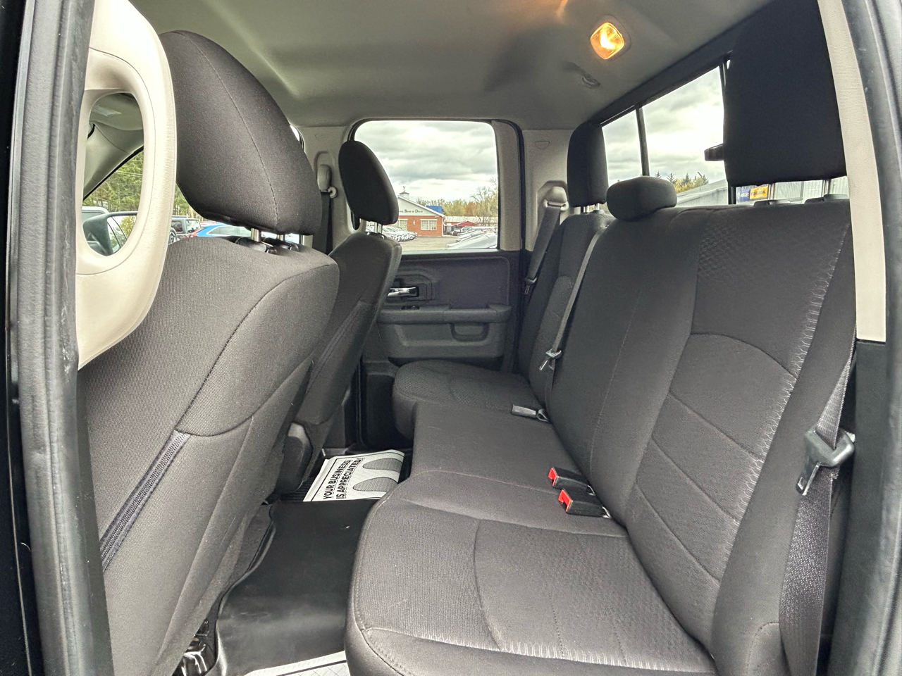 RAM 1500 SLT Quad Cab 4WD 2020 RAM 1500 SLT Quad Cab 4WD 2020