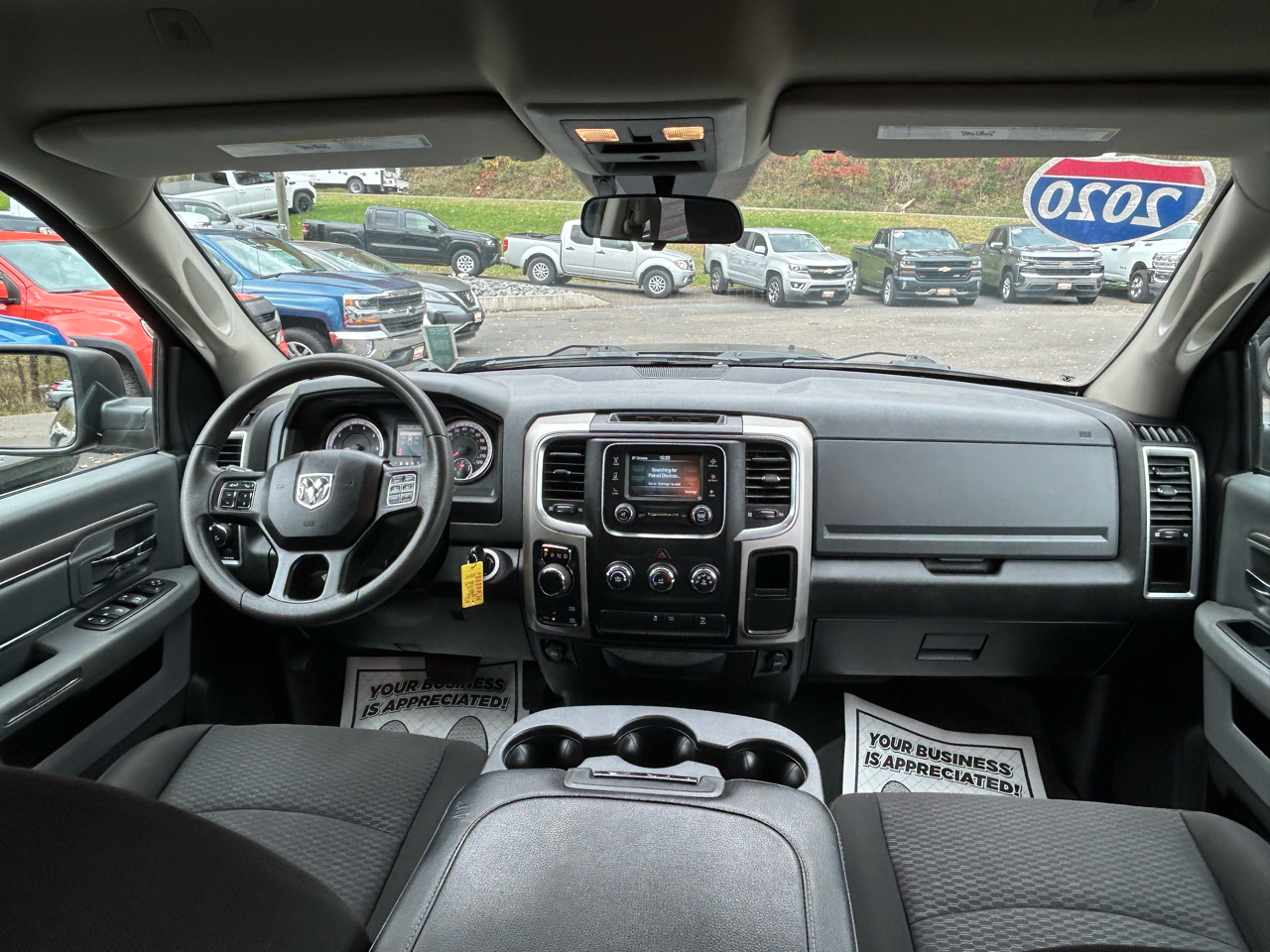 RAM 1500 SLT Quad Cab 4WD 2020 RAM 1500 SLT Quad Cab 4WD 2020