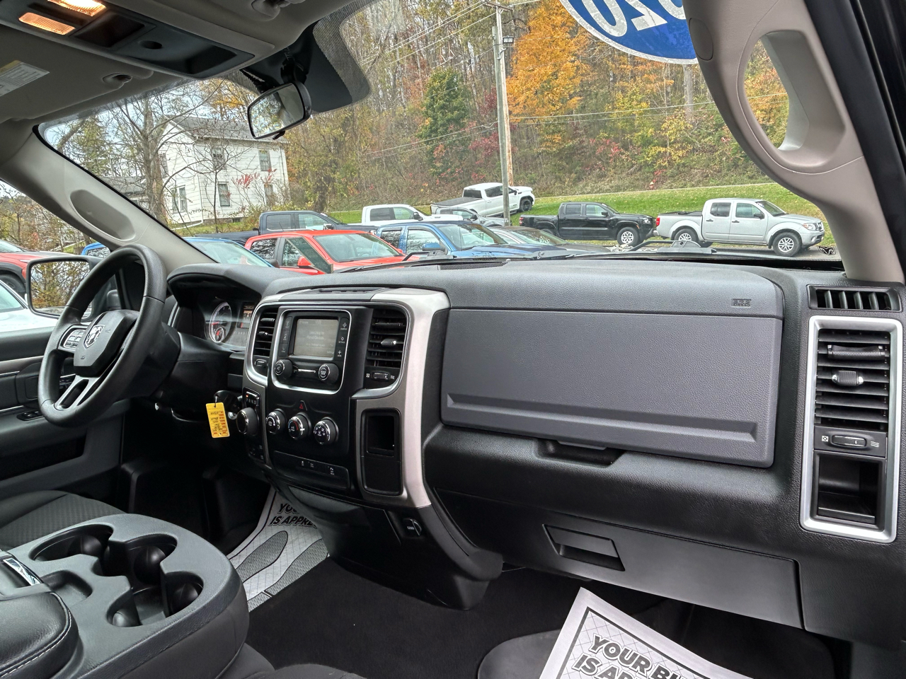 RAM 1500 SLT Quad Cab 4WD 2020 RAM 1500 SLT Quad Cab 4WD 2020