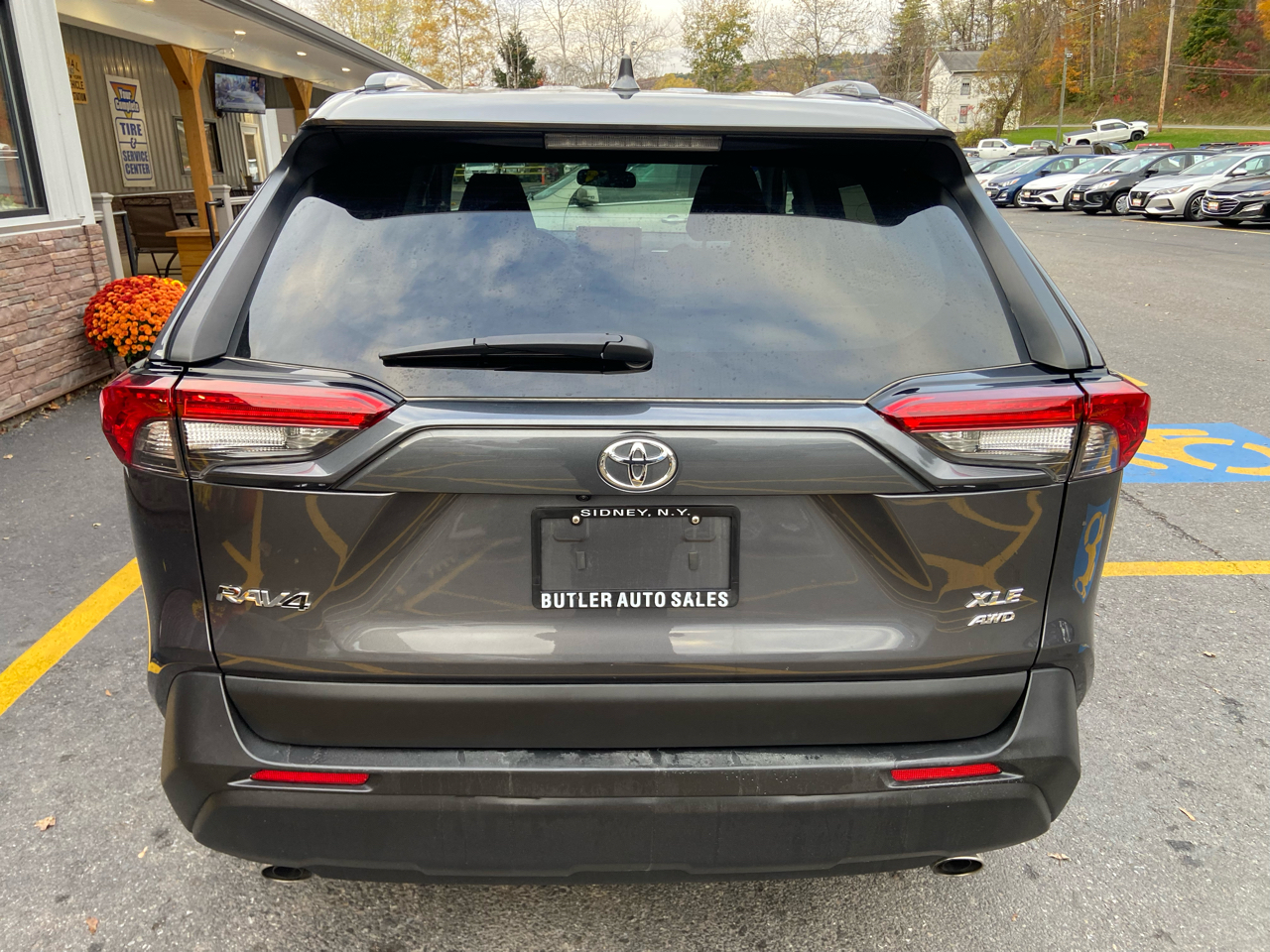 Toyota RAV4 XLE AWD 2025 Toyota RAV4 XLE AWD 2025