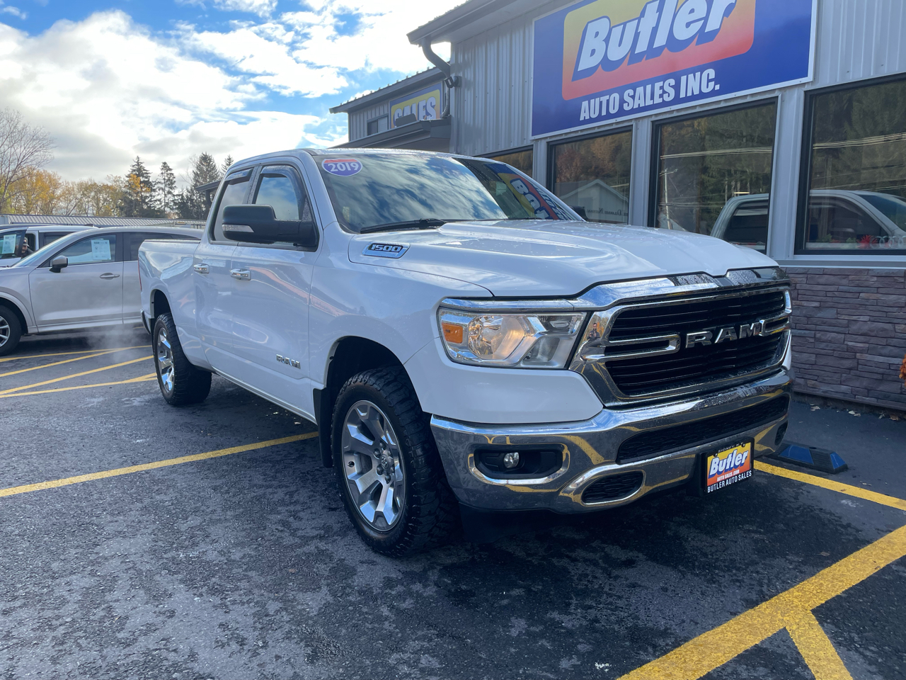 RAM 1500 Big Horn Quad Cab 4WD 2019 RAM 1500 Big Horn Quad Cab 4WD 2019