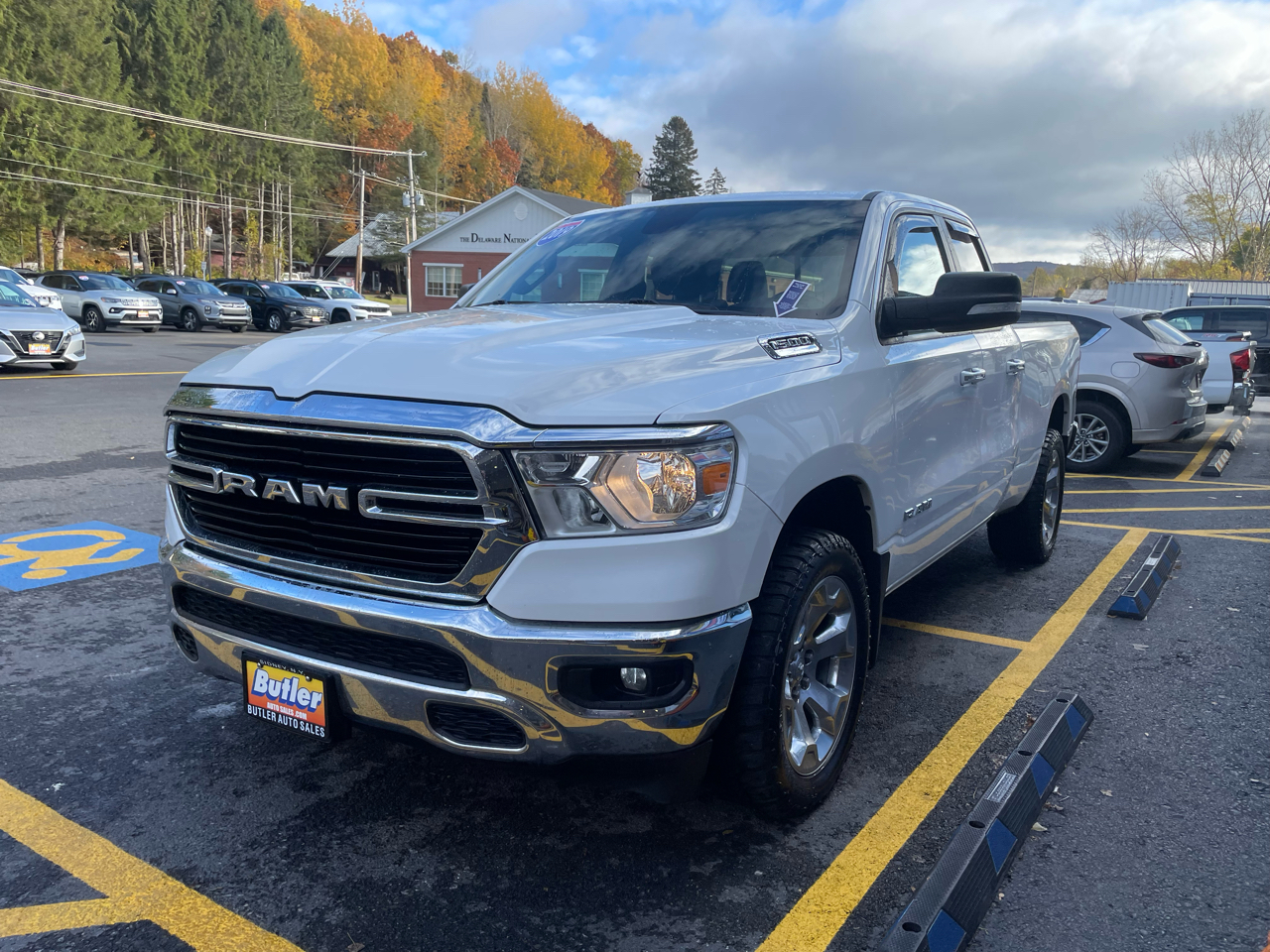 RAM 1500 Big Horn Quad Cab 4WD 2019 RAM 1500 Big Horn Quad Cab 4WD 2019